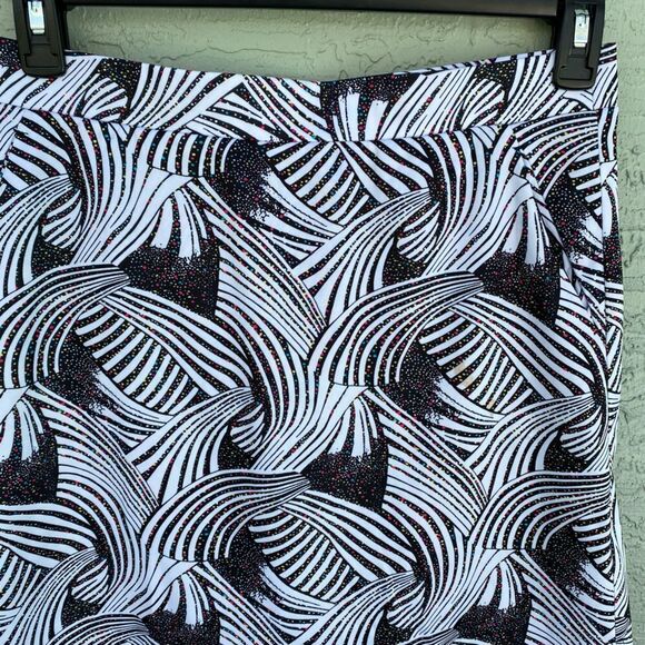 Monterey Club Size M Black & White With Tiny Colorful Polka Dots Golf Skirt - Picture 3 of 7